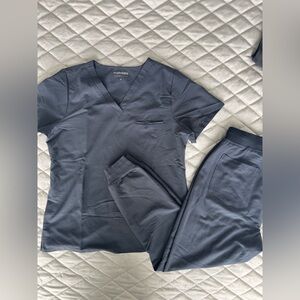 Mandala Scrub Set in Steel